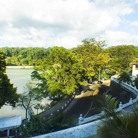 Hotel Malwatta Pilgrims Rest Kandy Zewnętrze zdjęcie
