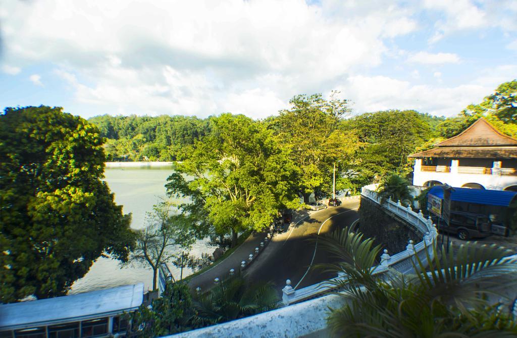 Hotel Malwatta Pilgrims Rest Kandy Zewnętrze zdjęcie